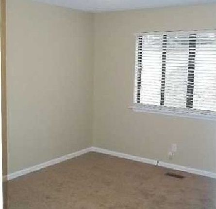 upstairs bedroom 1