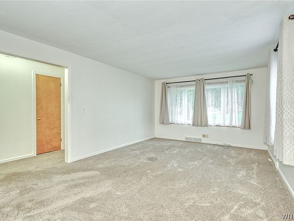 4th image of 215 Noridge Dr