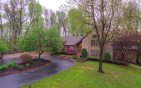 4th image of 3107 Oakridge Ct