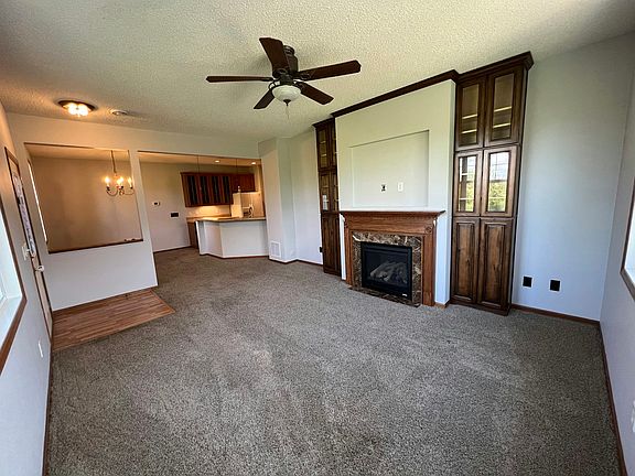 Living Room / Entry Way / Dining Room