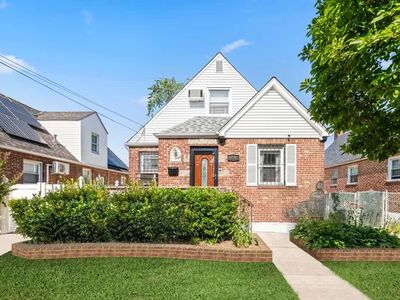 115-15 202nd St, Saint Albans, NY, 11412
