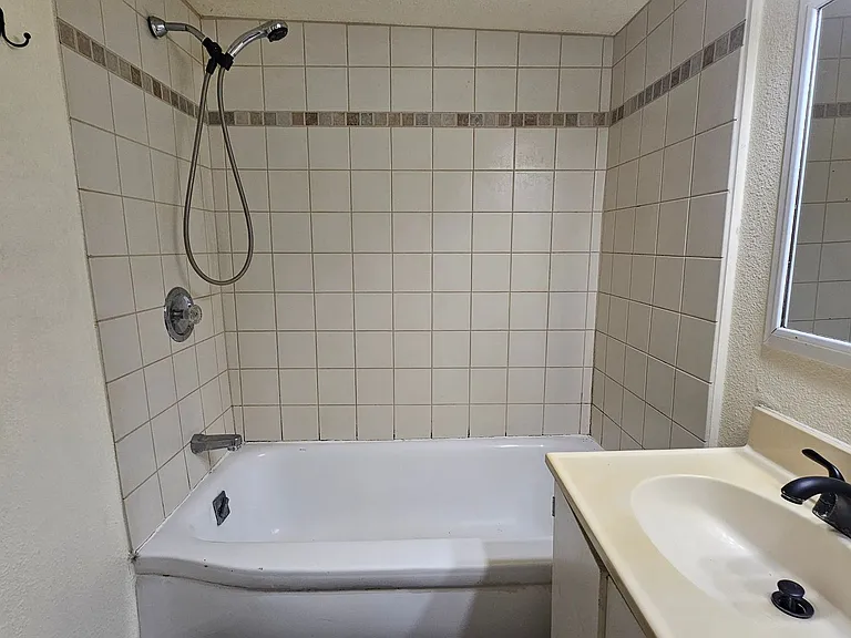 620 Uland St — Photo 16