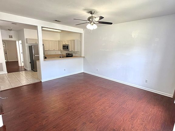 5th image of 3400 Old Bainbridge Rd APT 402