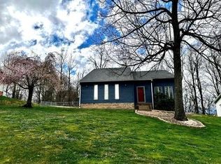 506 Jamescrest Dr, Beckley, WV 25801