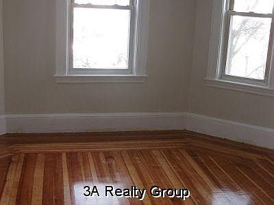 3rd image of 45 Grafton St #1