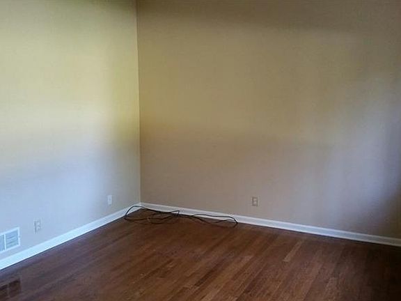 2nd image of 1001 Brighton Dr