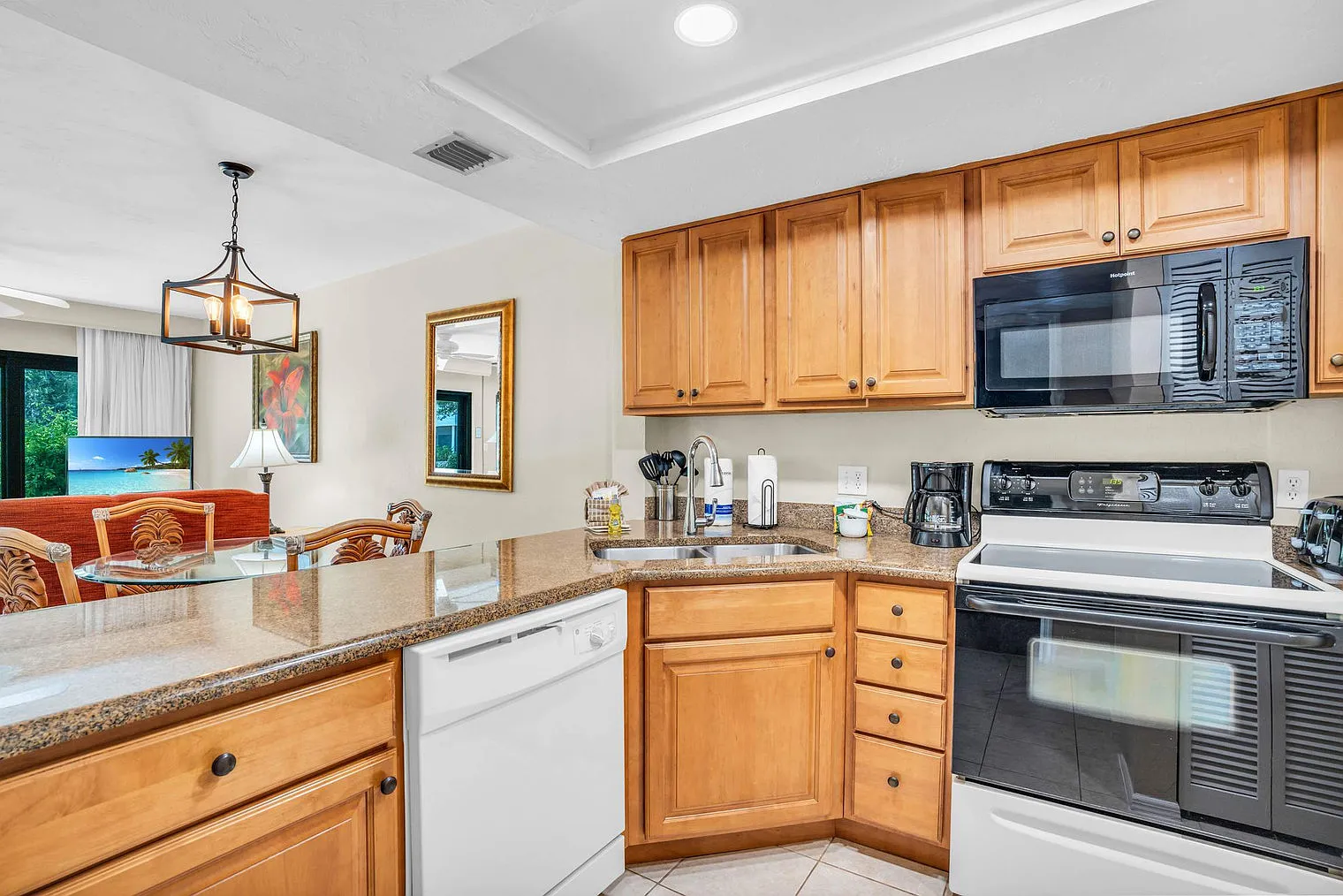 1 bed, 2.0 bath, 861 sqft, $2,123 — Photo 4