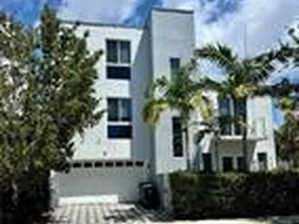 1617 NE 8th St, Fort Lauderdale, FL 33304