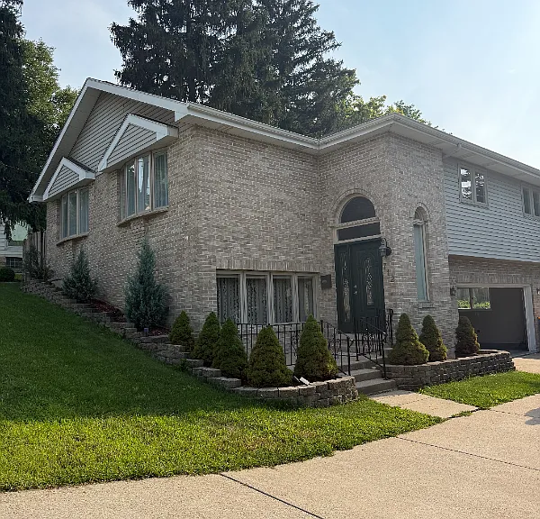 712 Chestnut St — Photo 1