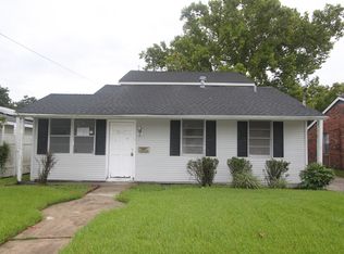 8317 Huntley Ln, Harahan, LA 70123