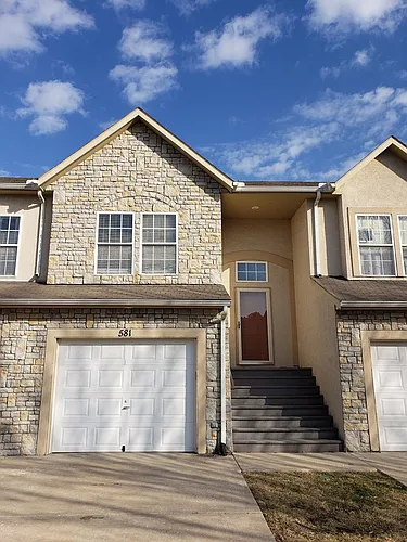 581 Woodson Ln Photo 1