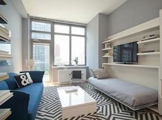 4613 Center Blvd, Long Island City, NY 11109