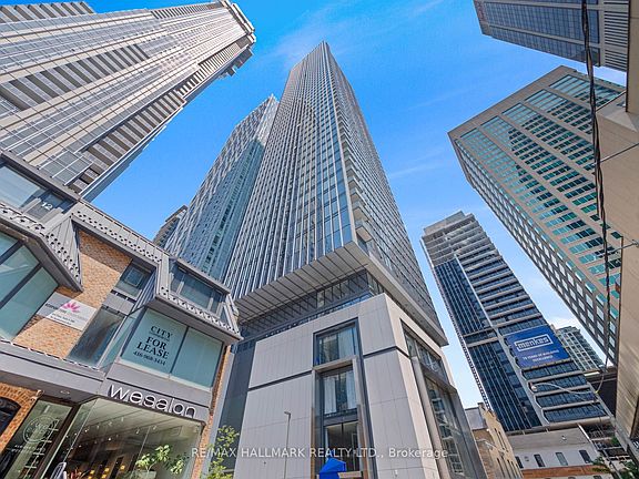 2nd image of 8 Cumberland St #1007