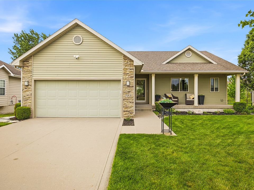 1st image of 702 NW Abbie Dr