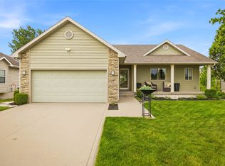 702 NW Abbie Dr, Ankeny, IA 50023