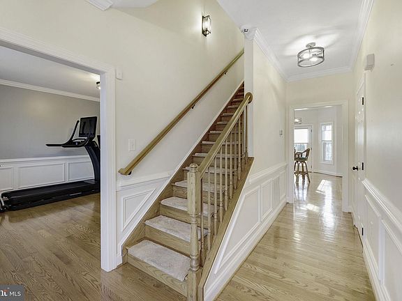 4th image of 236 Wild Rose Ln