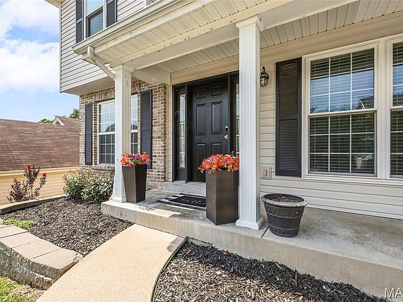 2nd image of 756 Shadow Pine Dr
