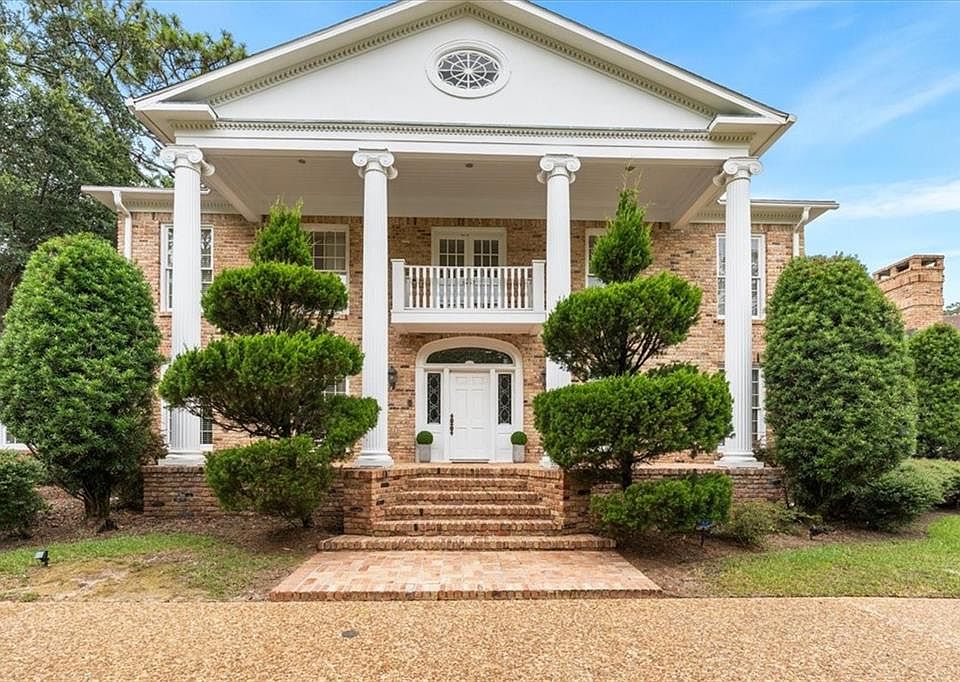 1st image of 5497 Regency Oaks Dr N
