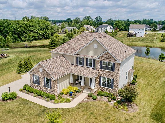 3rd image of 320 Ben Curtis Dr