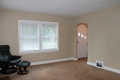 4th image of 848 S Hoosier Ave