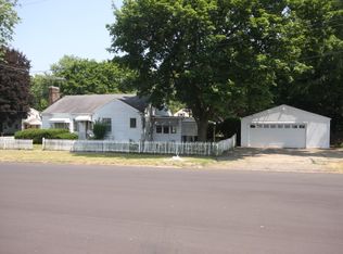 120 W Glenguile St, Parchment, MI 49004