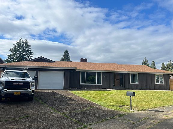 2nd image of 104 Alturas Dr