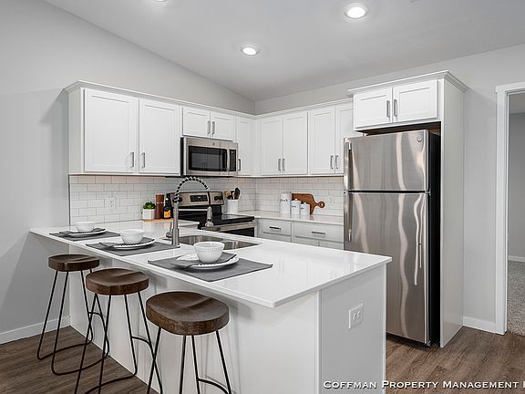 3rd image of 4310 Pine Forest Blvd NE #10