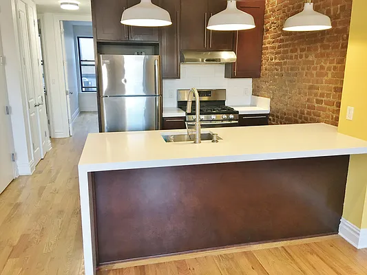 Rented by BLS Realty | media 8