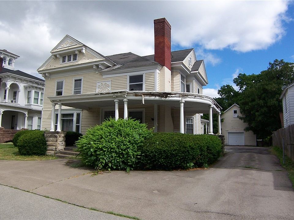 1st image of 117 W Main St