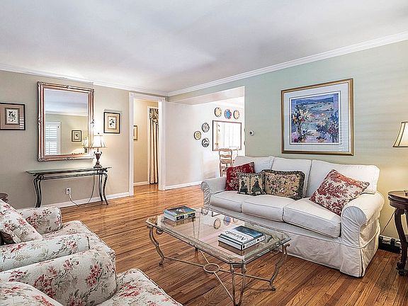 2nd image of 5516 Allott Ave