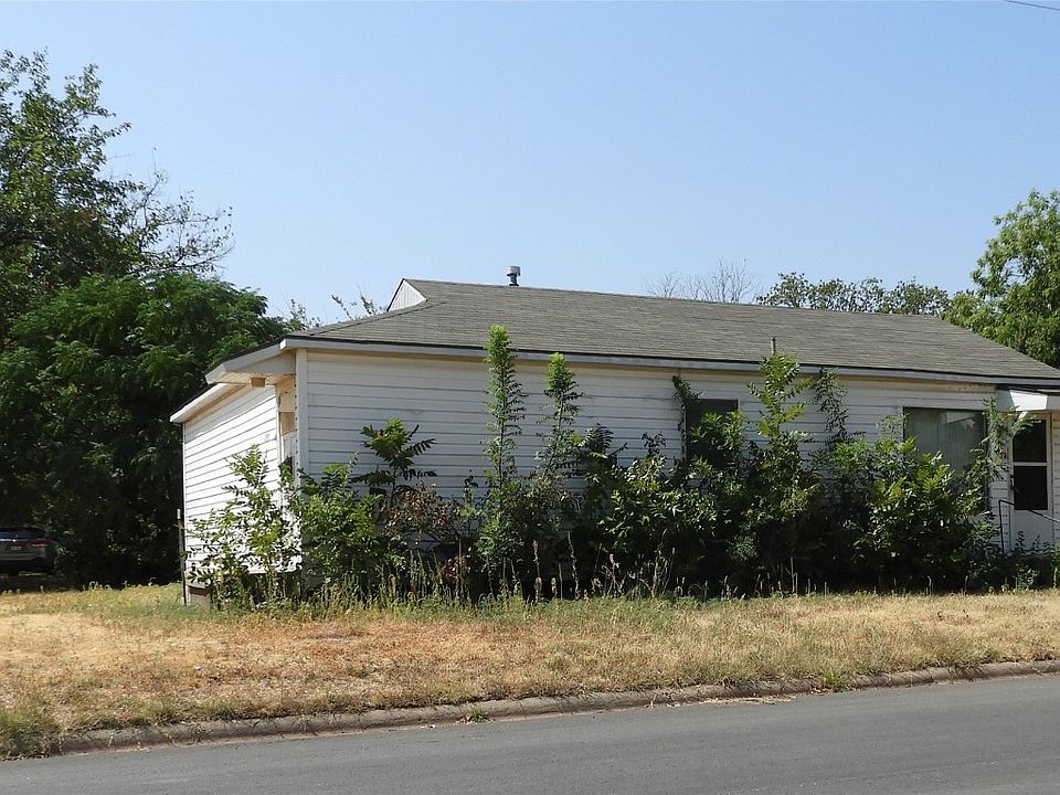 1st image of 1202 S Willis St