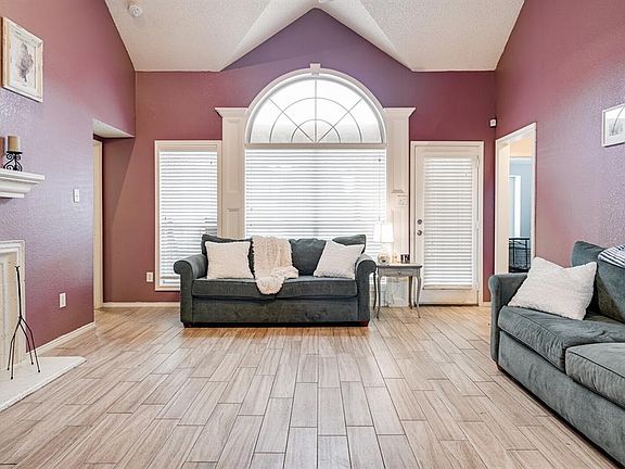 5th image of 4520 Angelina Way