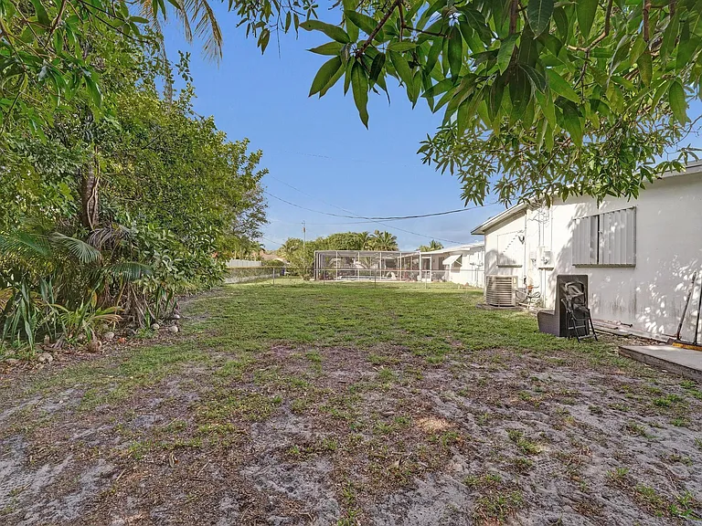 3322 McKinley St — Photo 56