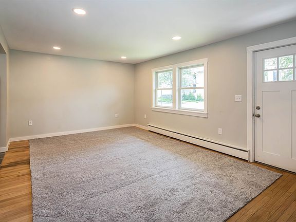 3rd image of 39 Williams Street