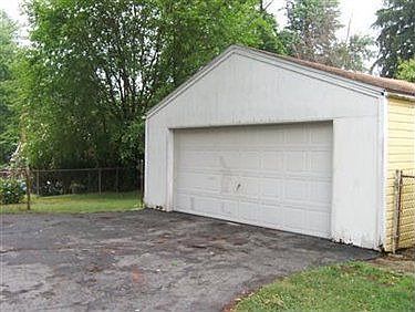 5th image of 532 Glacierview Dr