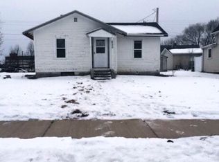 629 5th Ave SW, Cambridge, MN 55008