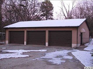 4th image of 836 E 6th Ave