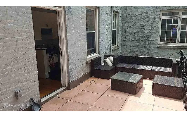 Rented by Douglas Elliman | media 38