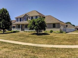 523 Phillip Cir, Forsyth, IL 62535