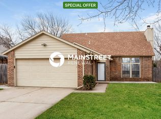616 Firelane Rd, Edmond, OK 73003