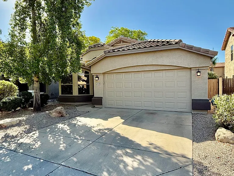 20729 N 37th Way — Photo 2