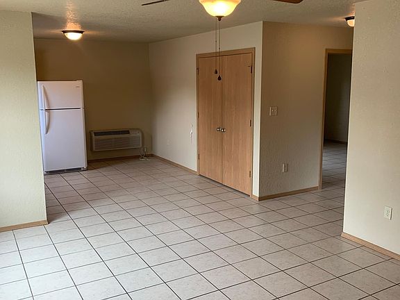 4th image of 3803 James Ct #A