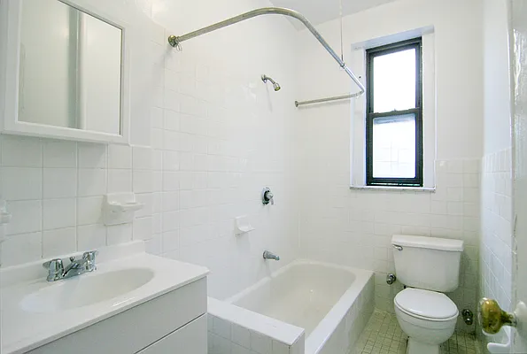Rented by Voro New York | media 25