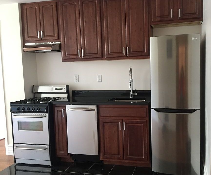 1st image of 35 Eastern Pkwy APT 6D