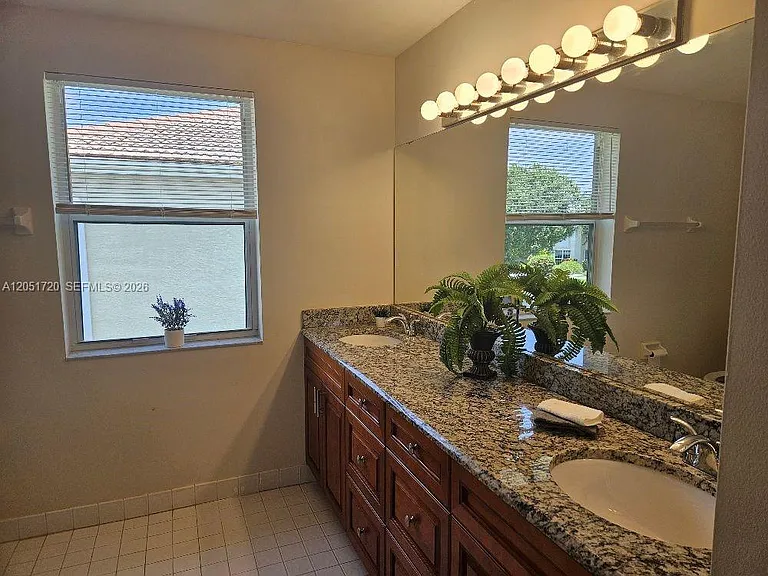 7558 Prescott Ln — Photo 22