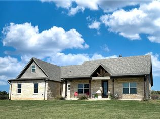 928 Azalea Dr W, Franklin, TX 77856