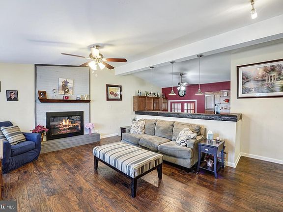 4th image of 28 Mavista Cir