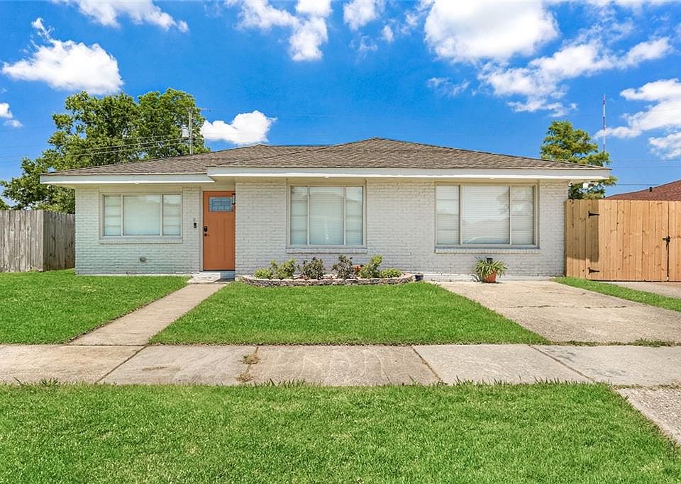 1st image of 2900 S Veronica Dr