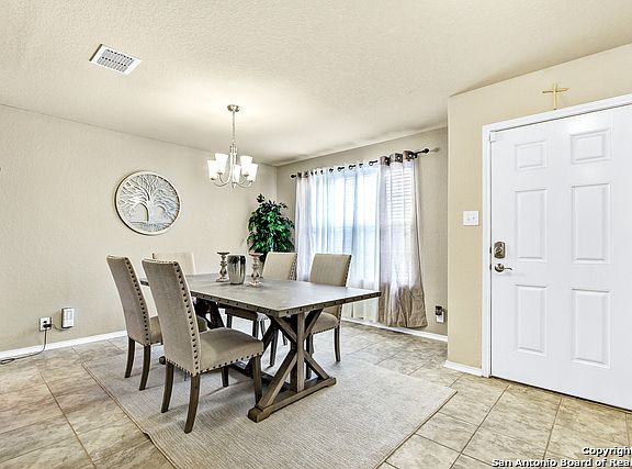 3rd image of 6119 Hackberry Pond