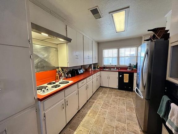 5th image of 1404 E Parker Ave